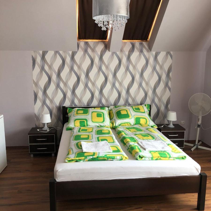 Kiscsere Vendeghaz Kallosemjen Bagian luar foto