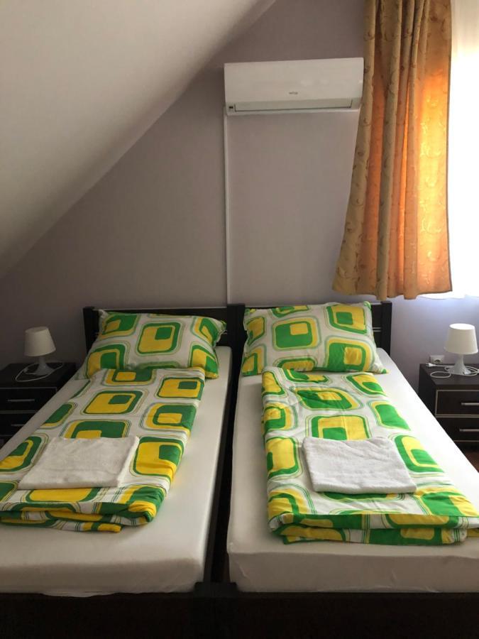 Kiscsere Vendeghaz Kallosemjen Bagian luar foto