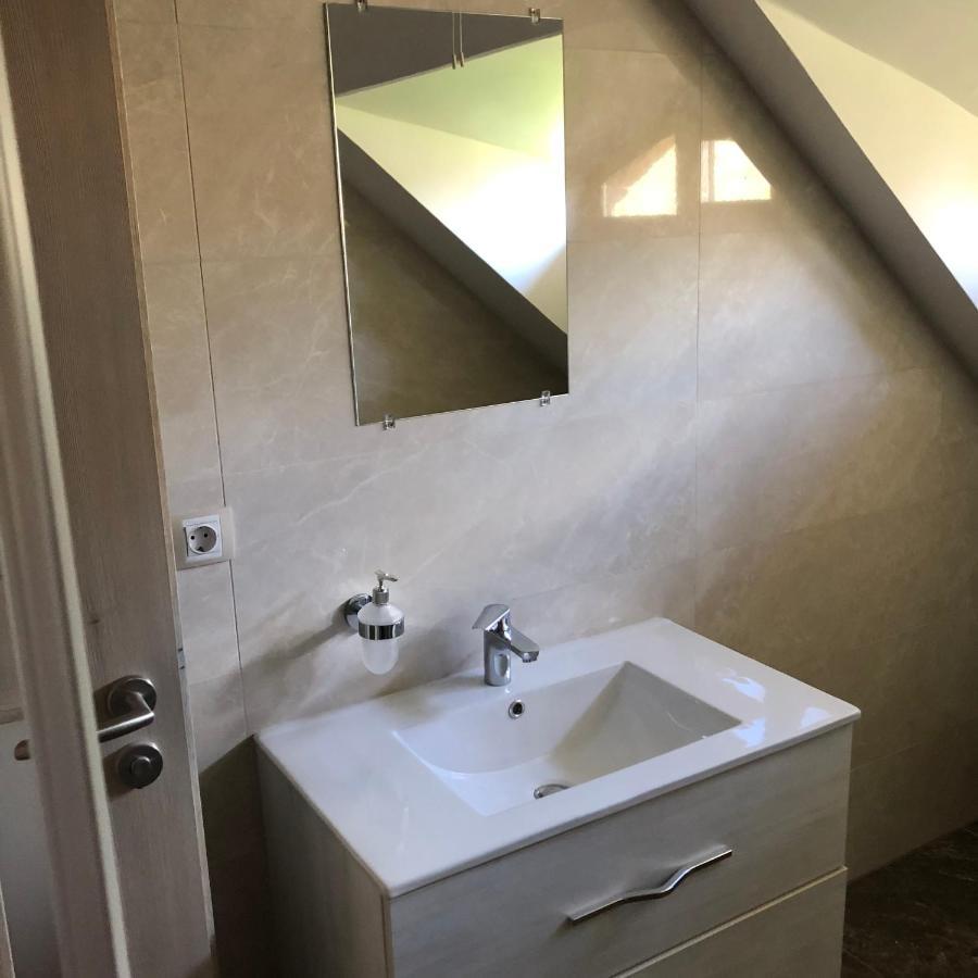 Kiscsere Vendeghaz Kallosemjen Bagian luar foto